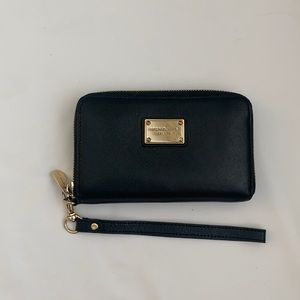Perfect condition Michael Kors wristlet wallet
